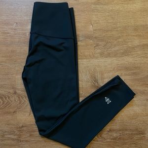 Yvette Sports Black Athletic Leggings